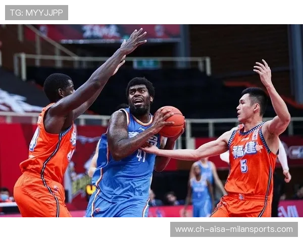 CBA 外援单节砍下高分引爆赛场