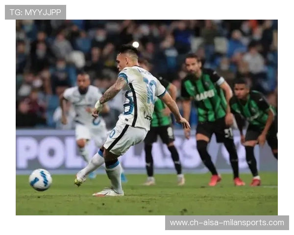 本菲卡卢西亚诺插上推射完成逆转关键进球